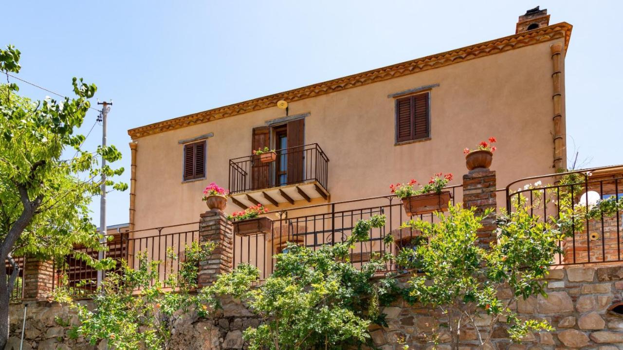 Casale Margherita Turismo Rurale Pollina Dış mekan fotoğraf
